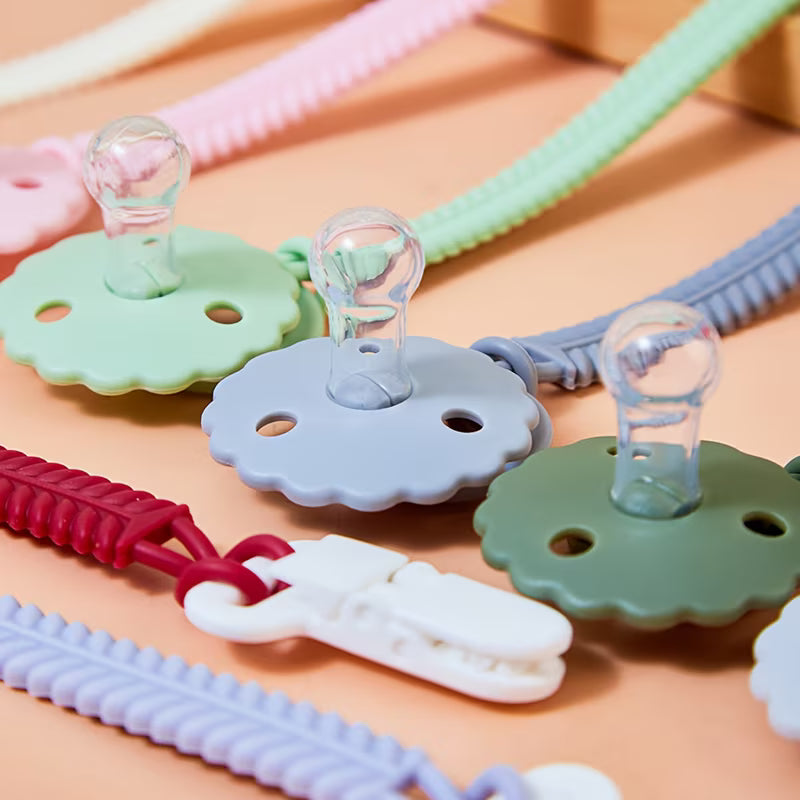 1 Set of 2 Petal-Shaped Pacifiers + Pacifier Chain